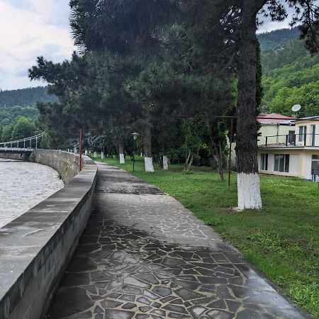 Riverside Borjomi Exterior foto